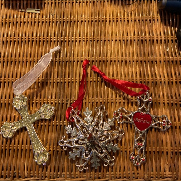 Three Harvey Lewis Christmas ornament, rhinestone, 2 crosses and snowflake 2014 - Picture 2 of 6